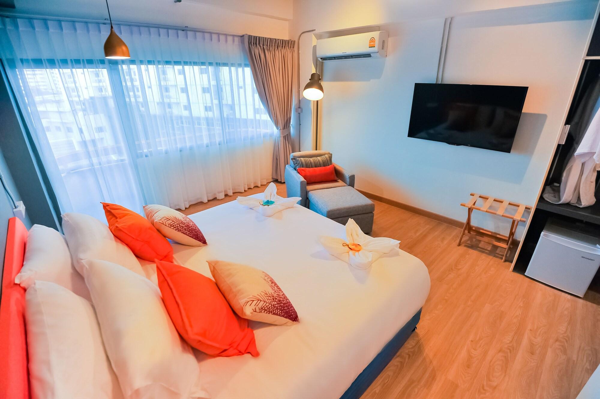 7 Days Premium Hotel Pattaya Exteriör bild