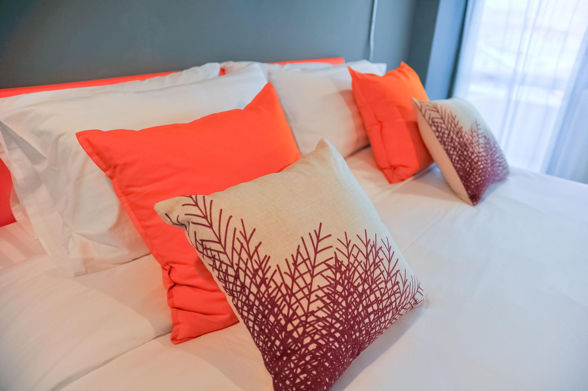 7 Days Premium Hotel Pattaya Exteriör bild