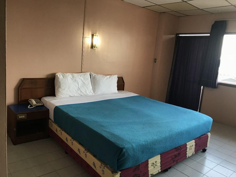 7 Days Premium Hotel Pattaya Exteriör bild